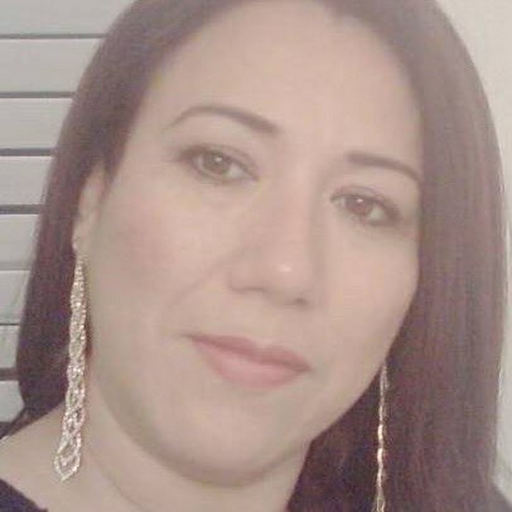 Meet your Posher, Ana maria